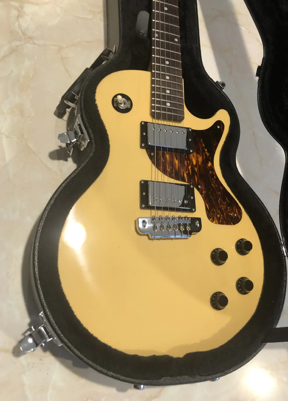 Guitar showcase, image 20